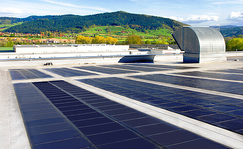 Solar installation on the production hall at the Biberach site